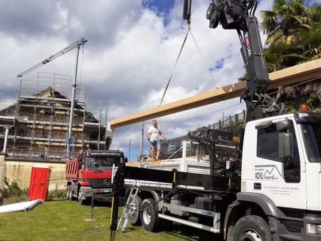 Camion Iveco e Mercedes